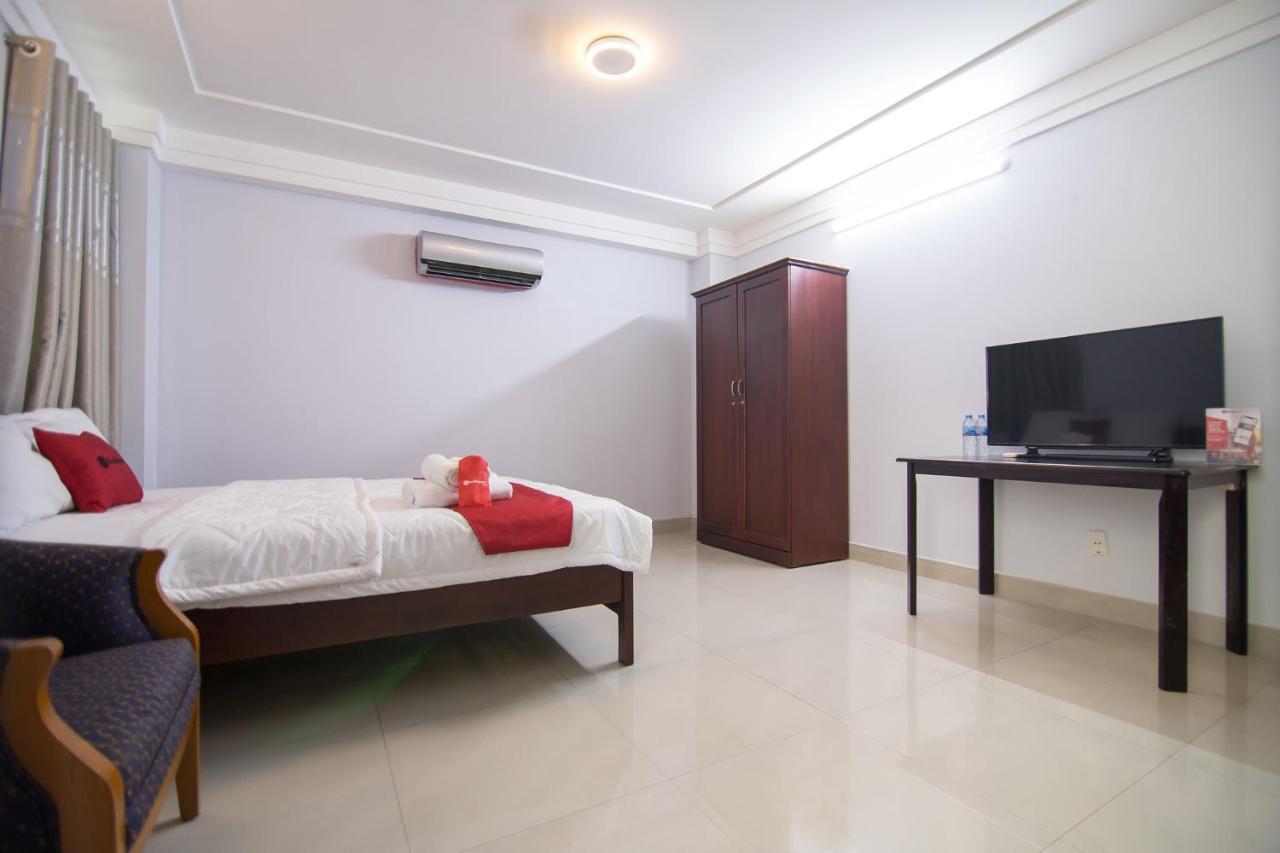 Reddoorz Near Hoa Lu Stadium Ho Chi Minh-Byen Eksteriør billede