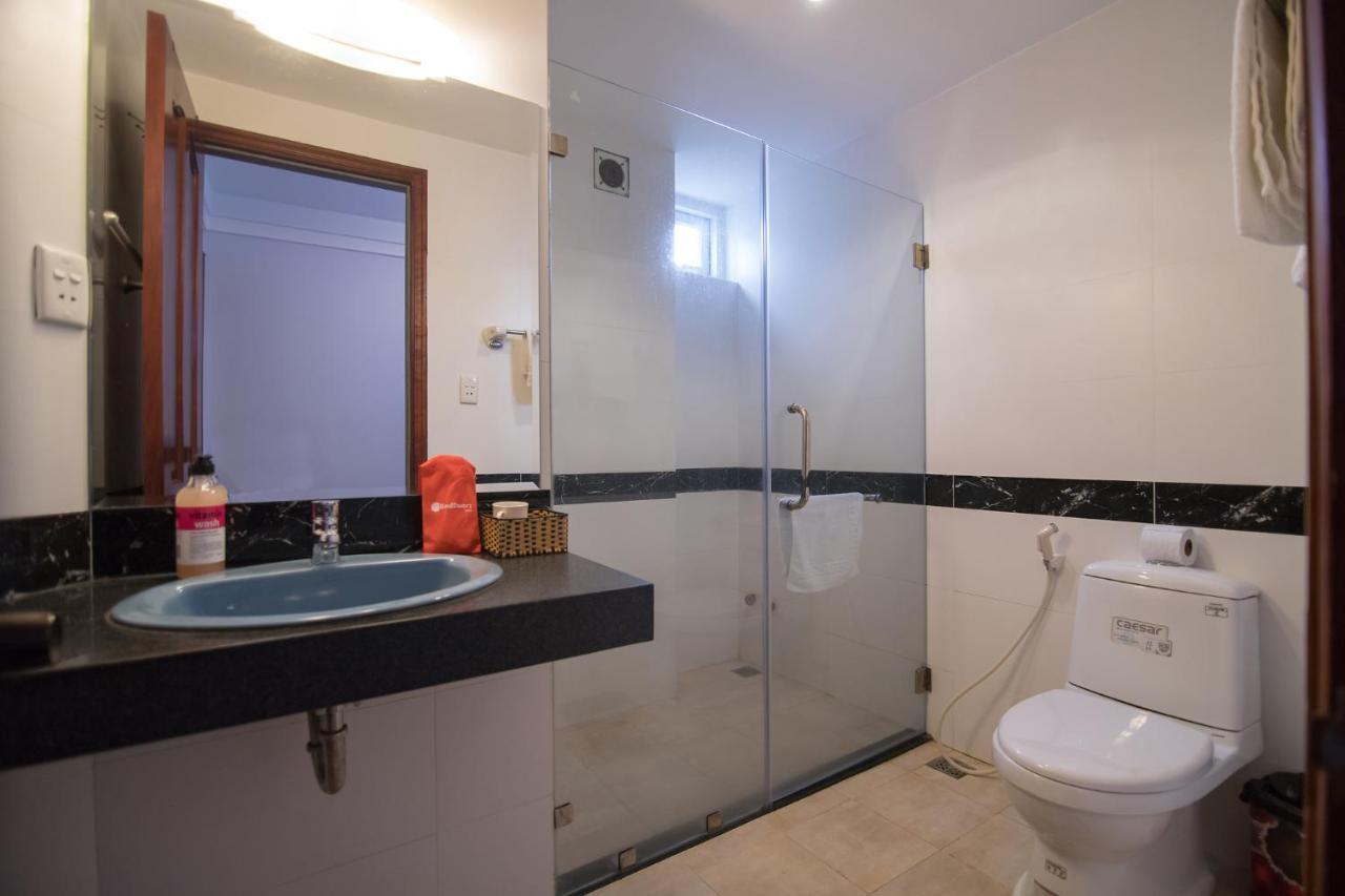 Reddoorz Near Hoa Lu Stadium Ho Chi Minh-Byen Eksteriør billede
